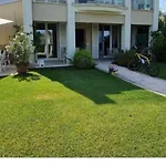 Flat Front Lake With Swimming Pool, Ground Floor