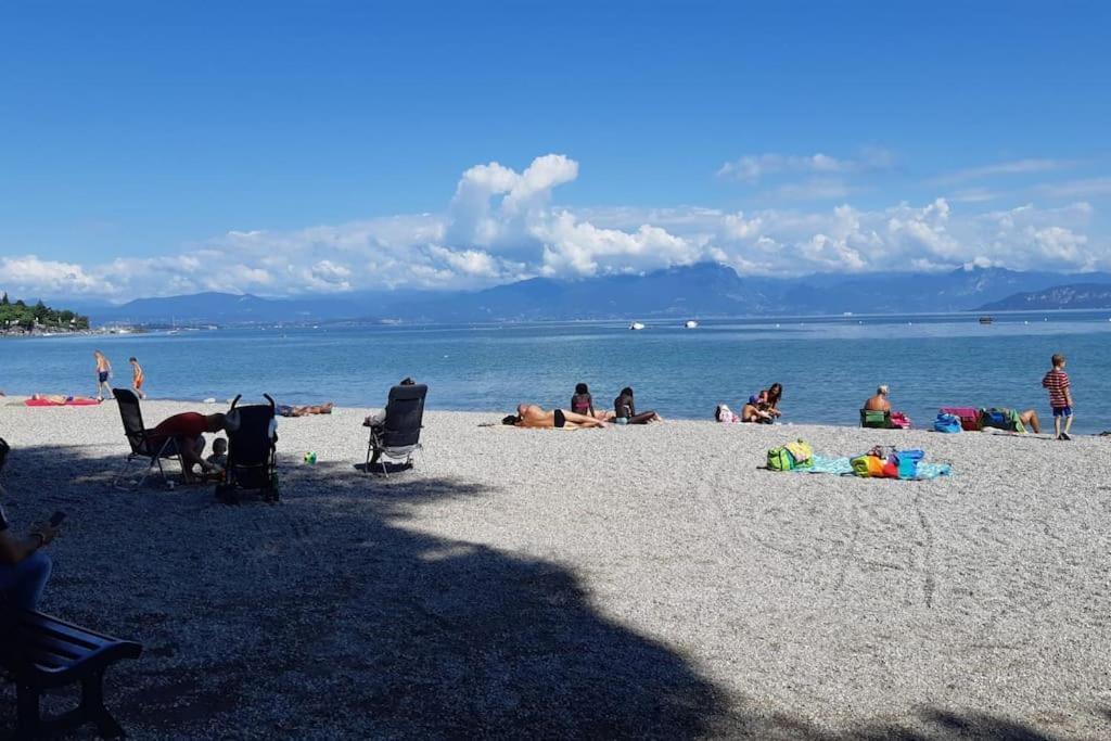 Flat Front Lake With Swimming Pool, Ground Floor Peschiera del Garda