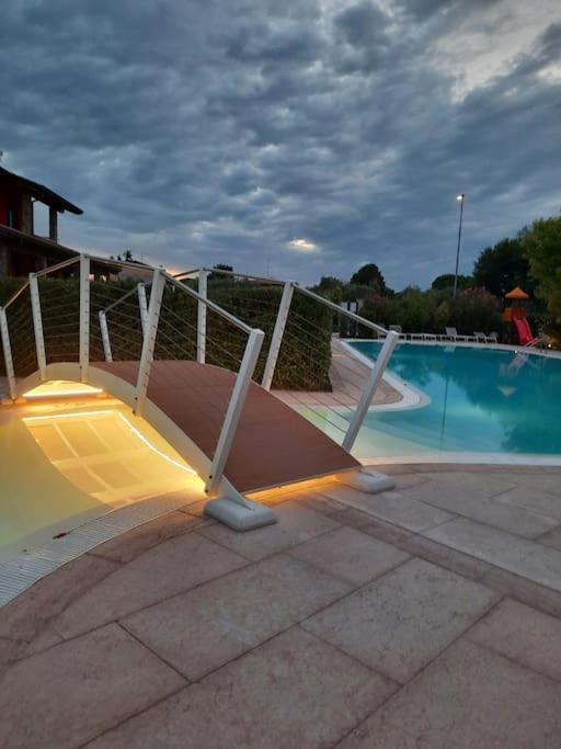 Apartment Flat Front Lake With Swimming Pool, Ground Floor