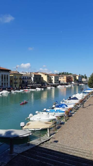 Flat Front Lake With Swimming Pool, Ground Floor * Peschiera del Garda