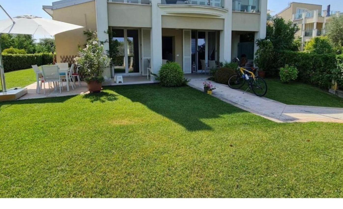 Apartment Flat Front Lake With Swimming Pool, Ground Floor Peschiera del Garda